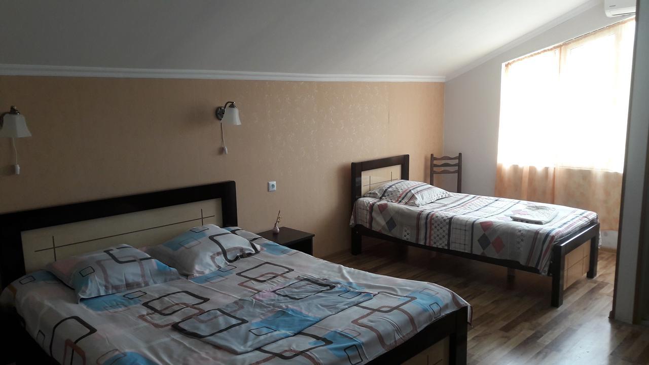 Martvili Newhotel Esterno foto