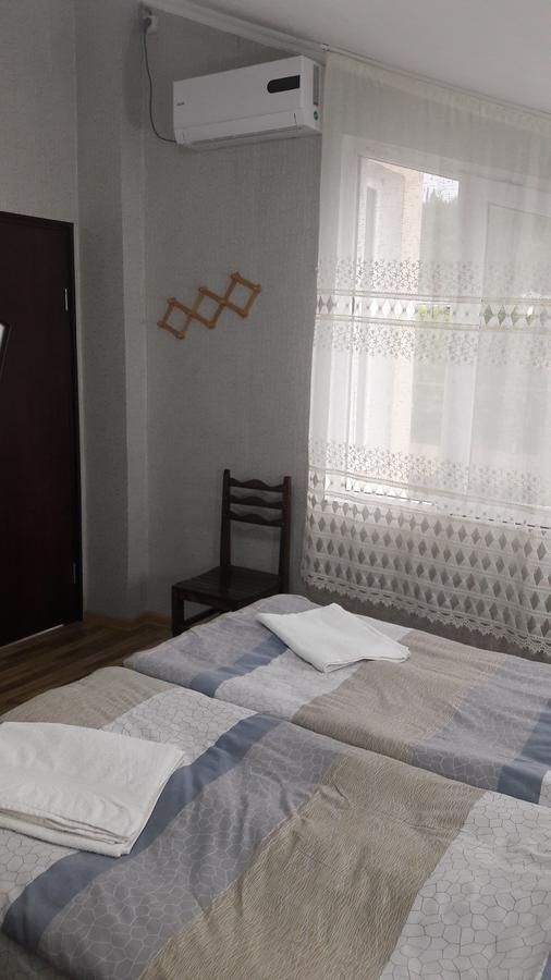 Martvili Newhotel Esterno foto