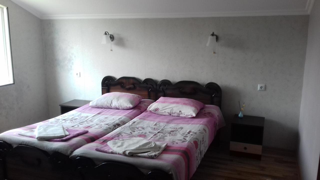Martvili Newhotel Esterno foto