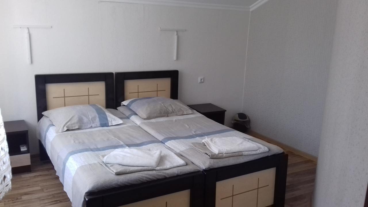 Martvili Newhotel Esterno foto