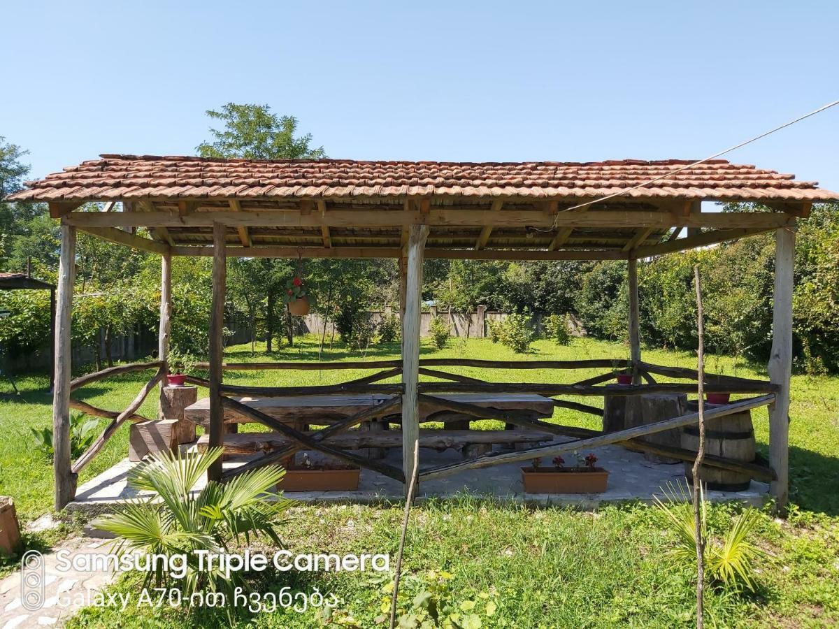 Martvili Newhotel Esterno foto