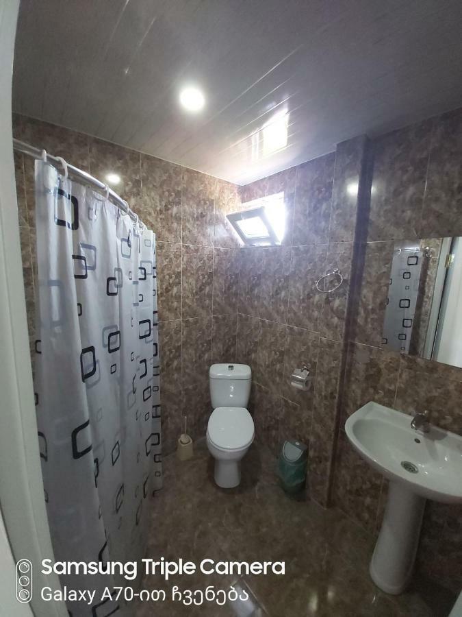 Martvili Newhotel Esterno foto